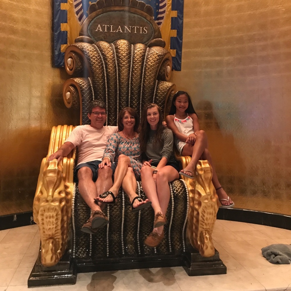 Meet your Posher, Ainslee